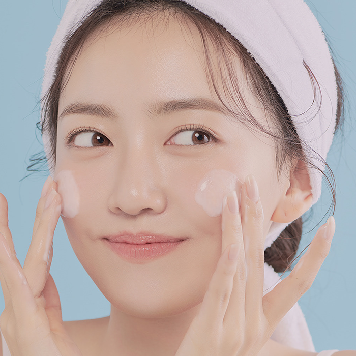 5 cách không dùng sữa rửa mặt da vẫn sạch bong, sáng tươi