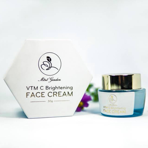Kem Dưỡng Trắng Da Vitamin C Brightening Face Cream