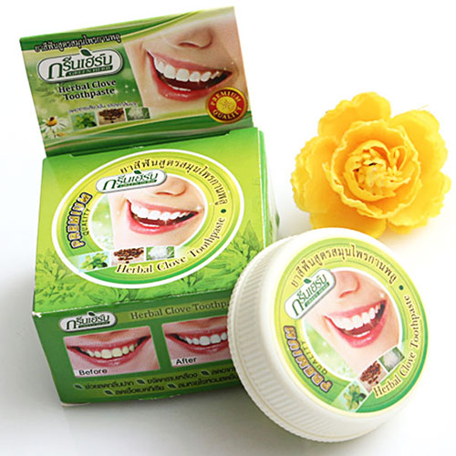 Kem Làm Trắng Răng Herbal Clove Toothpaste Thái Lan