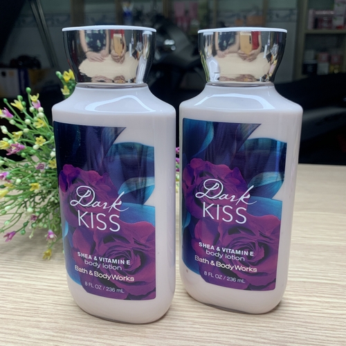 Sữa Dưỡng Thể Bath And Body Works Dark Kiss Body Lotion