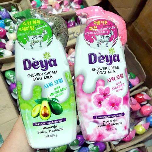 Sữa Tắm Deya Thái Lan Kèm Bông Tắm 850g
